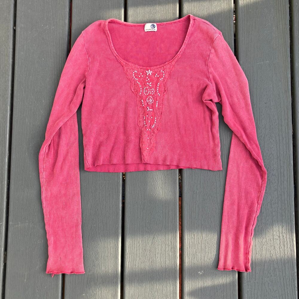 Pink cropped ribbed knit long sleeve top with lace and pearl beads, fairycore